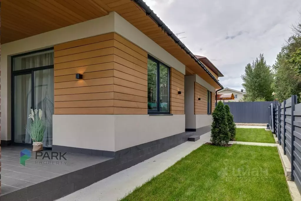 Дом в Москва д. Бурцево, пер. 4-й Новобурцевский, 2 (160 м) - Фото 1