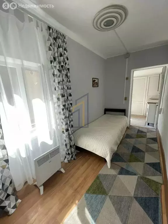 1-комнатная квартира: Евпатория, улица Рылеева, 55 (15 м) - Фото 1