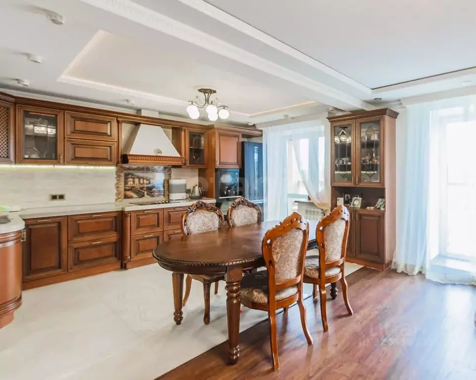 3-к кв. Вологодская область, Вологда наб. 6-й Армии, 25 (87.0 м) - Фото 1