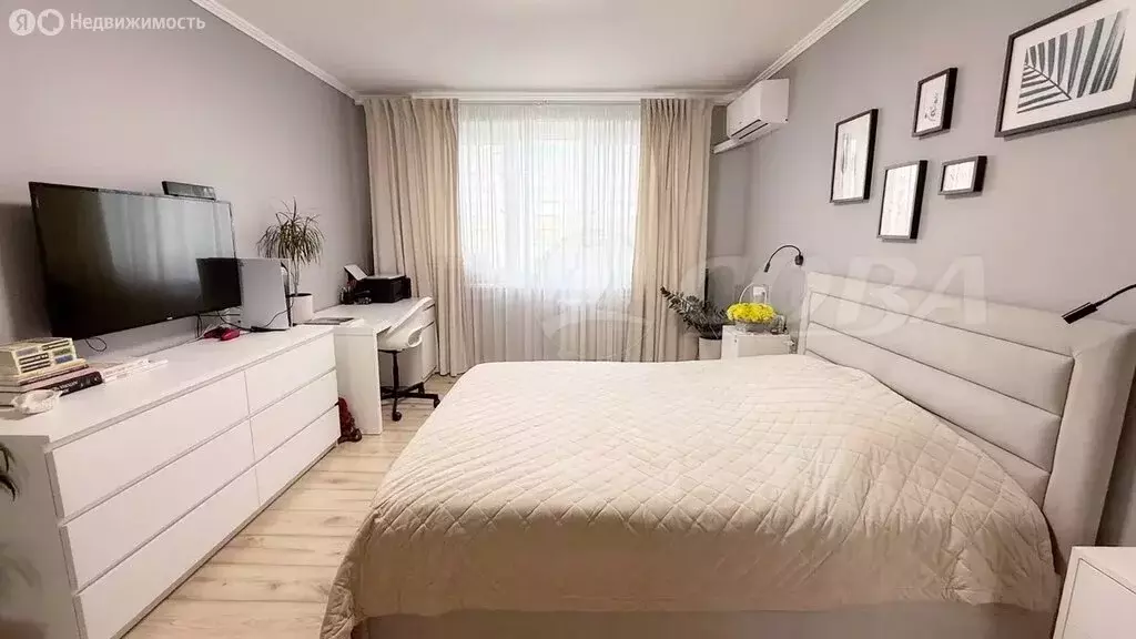 3-комнатная квартира: Тюмень, Широтная улица, 130к2 (91 м) - Фото 1
