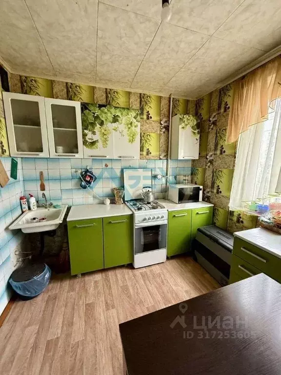 2-к кв. Белгородская область, Белгород ул. 5 Августа, 13б (50.3 м) - Фото 0