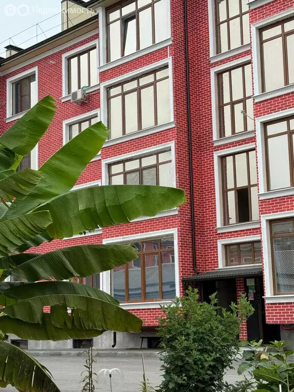 3-комнатная квартира: Нальчик, улица Шогенова, 77 (91.8 м) - Фото 0