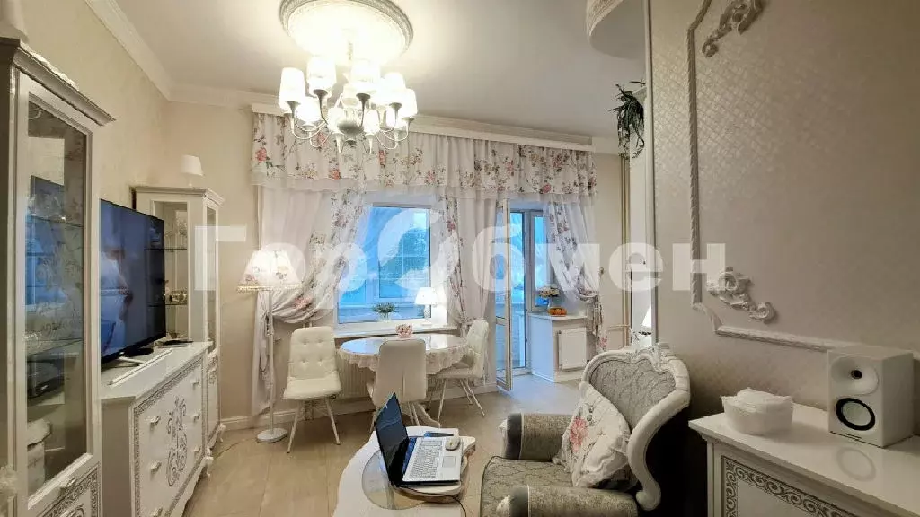 Продается 3-комнатная квартира - Фото 2