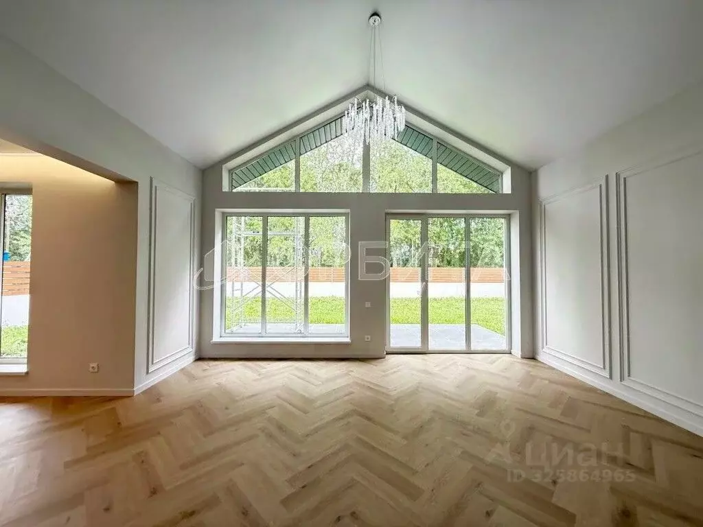 Дом в Тюменская область, Тюменский муниципальный округ, с. Луговое  ... - Фото 2