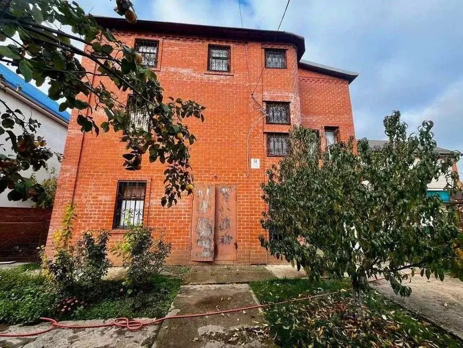 Дом в Краснодарский край, Краснодар Интернациональный бул., 51 (325 м) - Фото 2