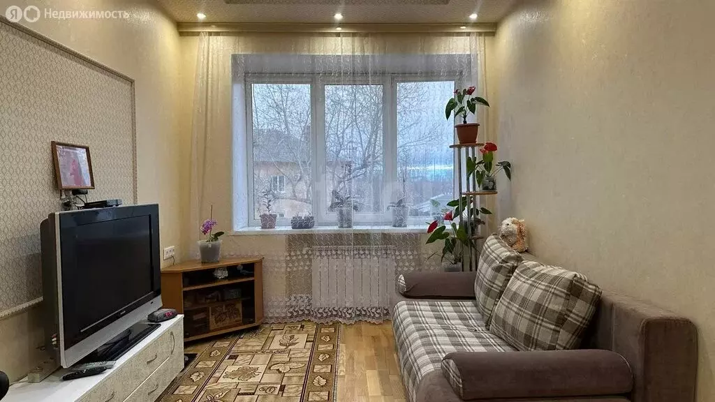 1-комнатная квартира: Ирбит, Высоковольтная улица, 6 (31 м) - Фото 1