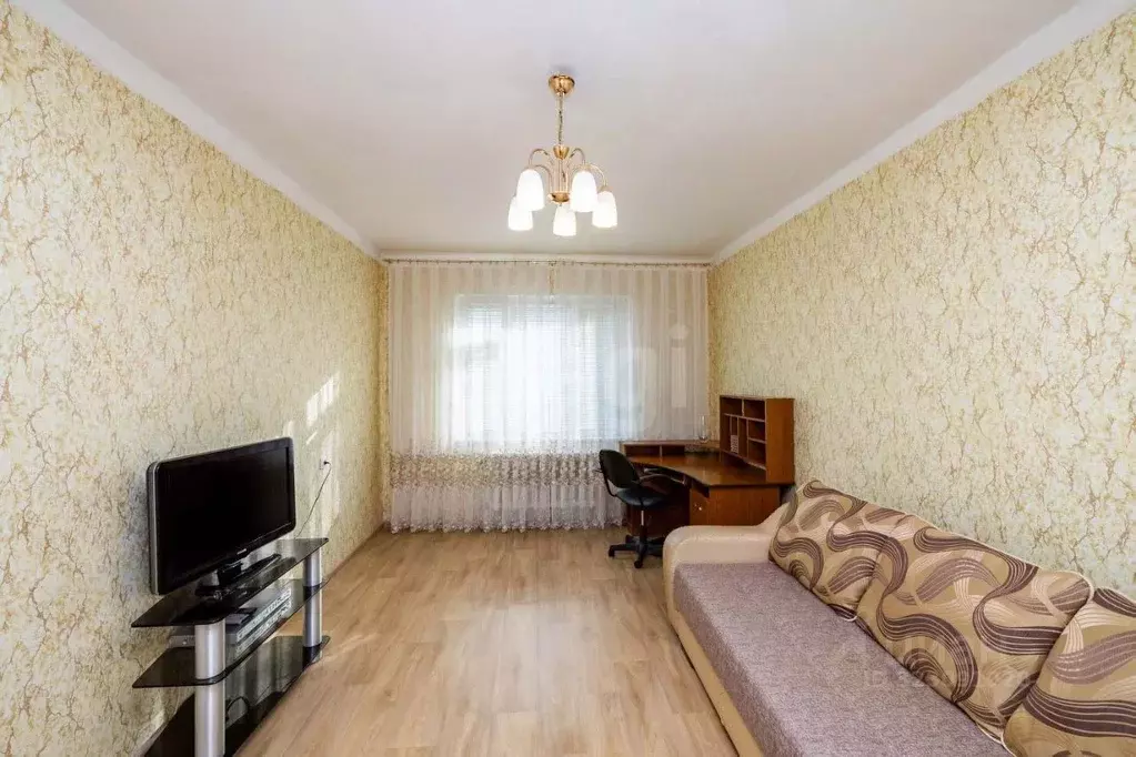 1-к кв. Ханты-Мансийский АО, Сургут Быстринская ул., 12 (43.8 м) - Фото 1