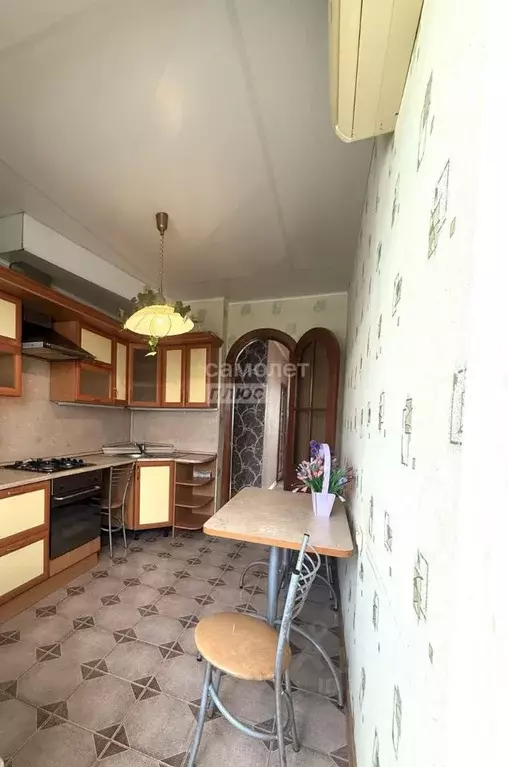 3-к кв. Астраханская область, Астрахань ул. Сен-Симона, 33к1 (78.2 м) - Фото 0