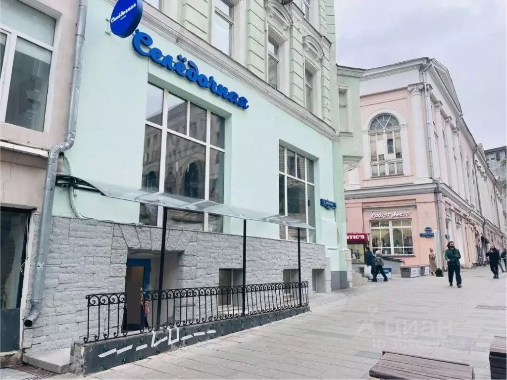 Торговая площадь в Москва Пушечная ул., 7/5С4А (146 м) - Фото 1