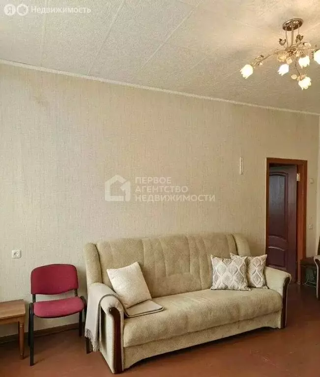 3-комнатная квартира: Серпухов, улица Ракова, 8 (55.4 м) - Фото 2