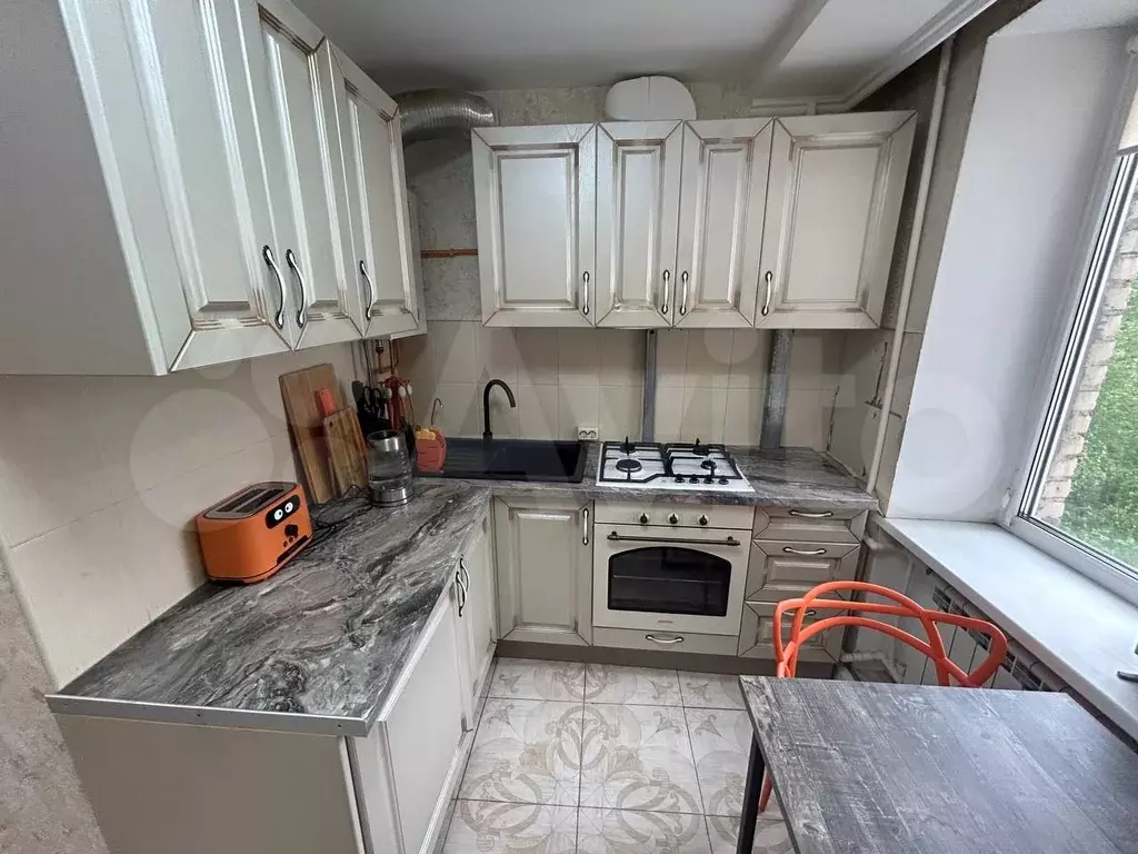 2-к. квартира, 49,5 м, 4/5 эт. - Фото 0