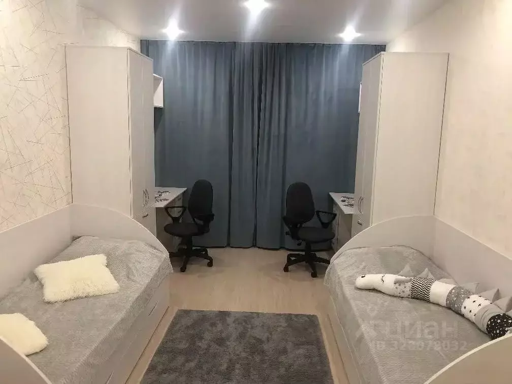 3-к кв. Алтайский край, Барнаул ул. Сергея Семенова, 1 (72.3 м) - Фото 2