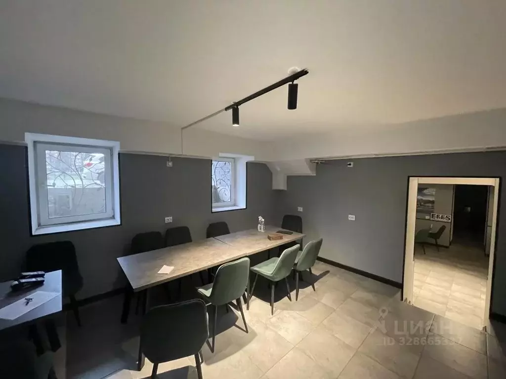 Помещение свободного назначения в Калужская область, Калуга пл. Мира, ... - Фото 1