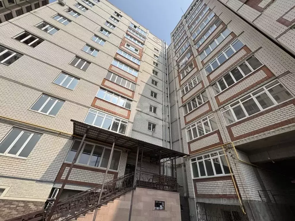 2-к кв. Карачаево-Черкесия, Черкесск Международная ул., 62 (95.3 м) - Фото 0