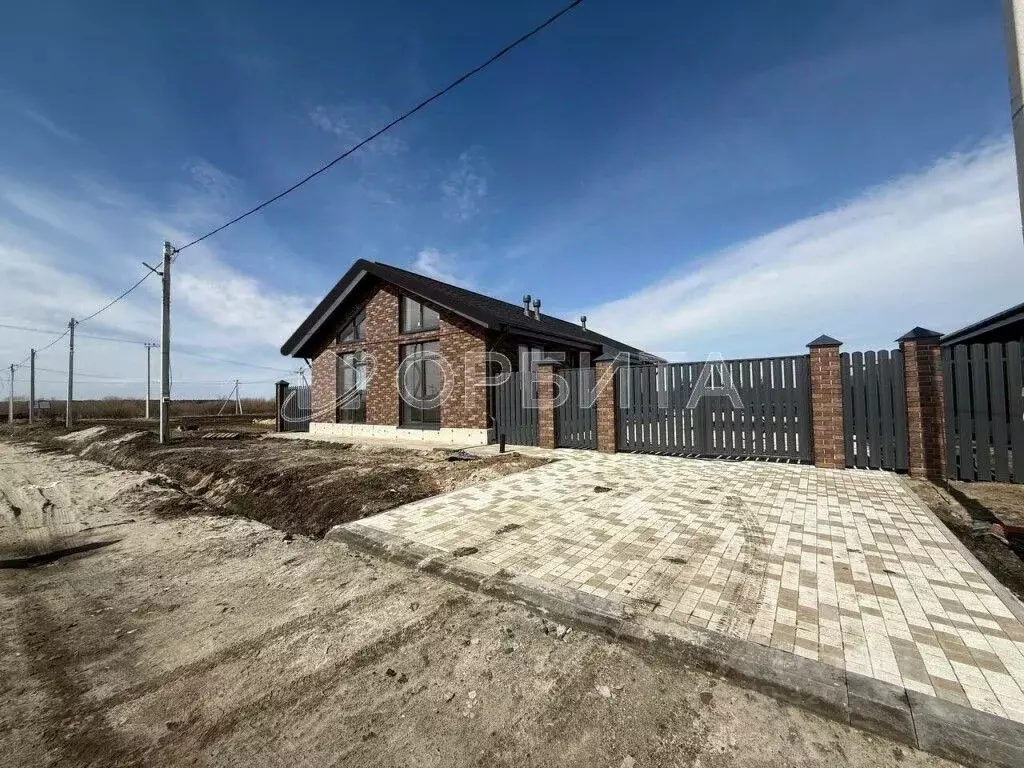 Дом в Тюменская область, Тюменский район, д. Елань 14 (100 м) - Фото 0