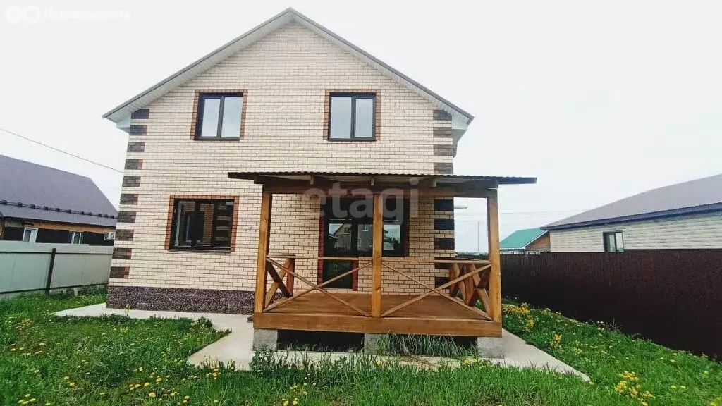 Дом в Республика Башкортостан, Иглинский сельсовет, село Иглино (200 ... - Фото 1
