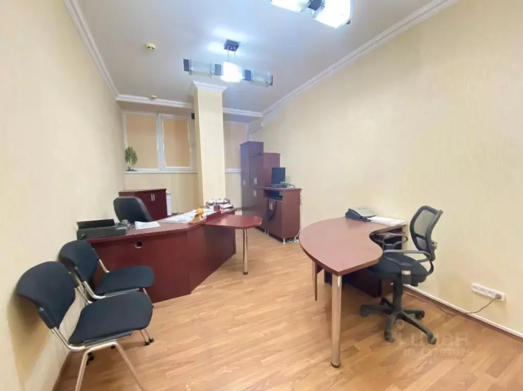 Офис в Кабардино-Балкария, Нальчик ул. Пушкина (100 м) - Фото 1
