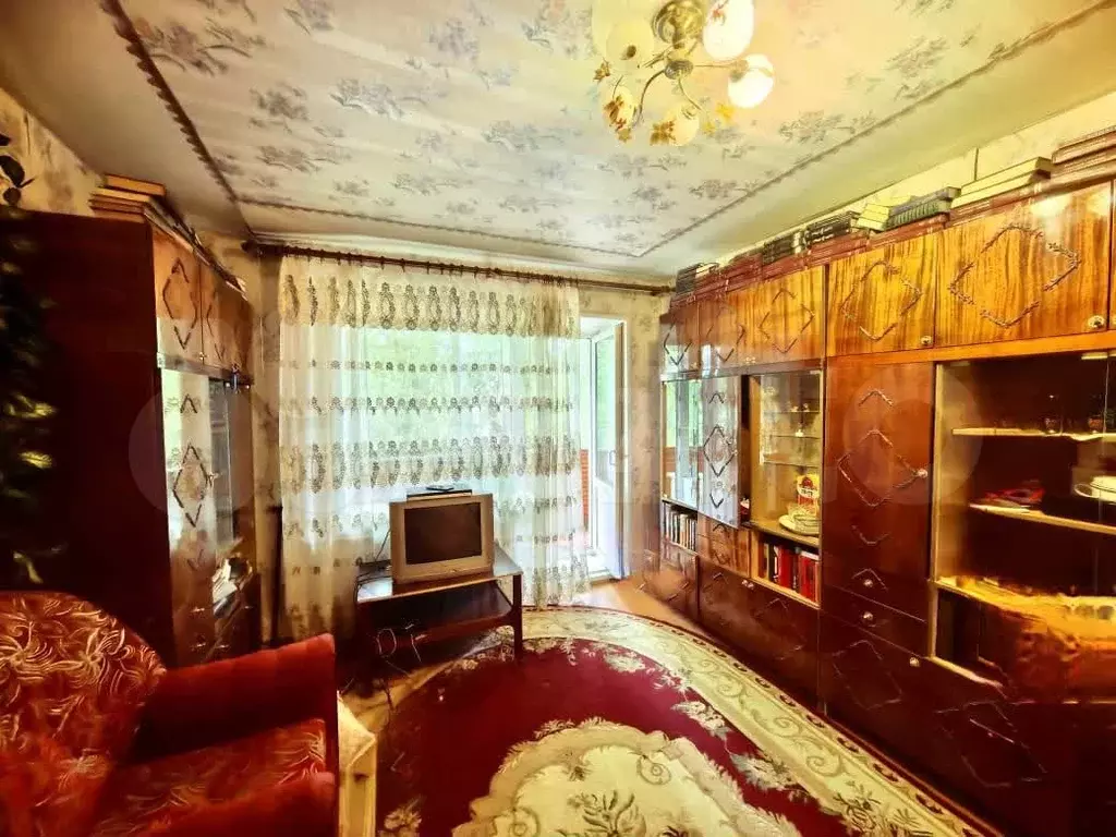 3-к. квартира, 60 м, 2/5 эт. - Фото 0