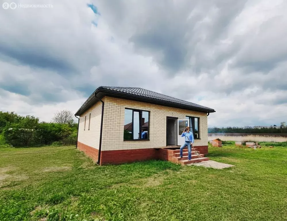 Дом в станица Выселки, Заречная улица (113 м) - Фото 1
