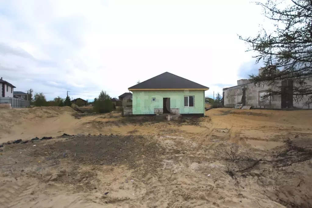 Дом в Ямало-Ненецкий АО, Новый Уренгой ул. Васнецова, 12 (112 м) - Фото 0