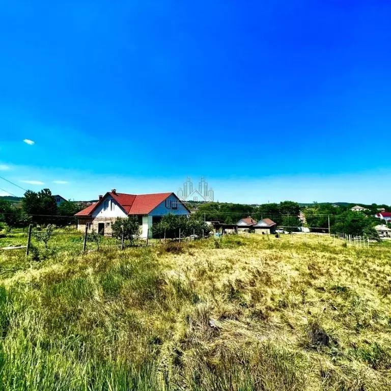Участок в Крым, Симферопольский район, Добровское с/пос, с. Пионерское ... - Фото 2
