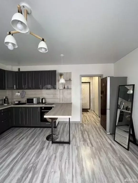 Студия Тюменская область, Тюмень ул. Николая Никитина, 4 (26.6 м) - Фото 1