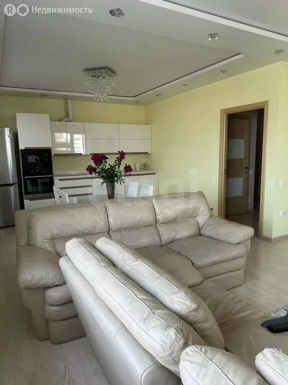 3-комнатная квартира: Абакан, улица Чертыгашева, 69 (101.6 м) - Фото 0