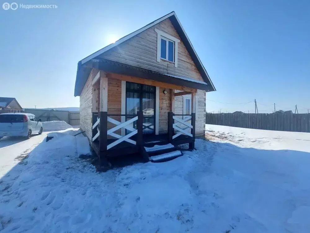 Дом в село Урик, Речная улица (100 м) - Фото 1