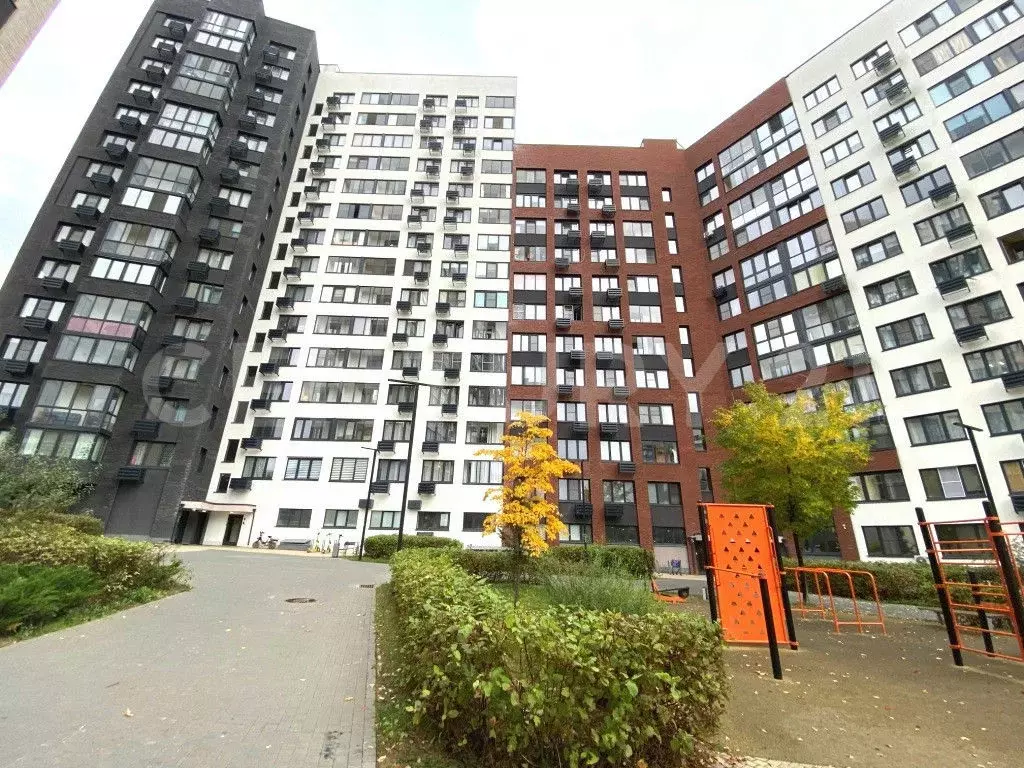 Продается 3-комнатная квартира - Фото 2