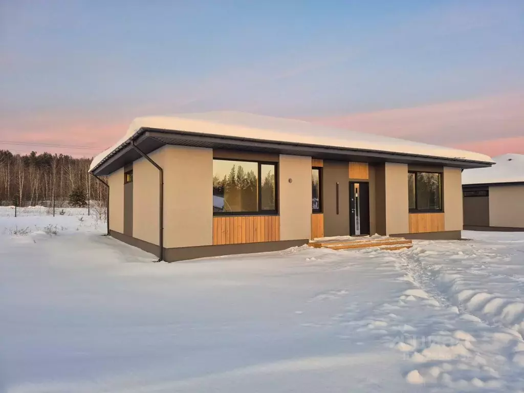 Дом в Свердловская область, Первоуральск муниципальный округ, с. ... - Фото 1