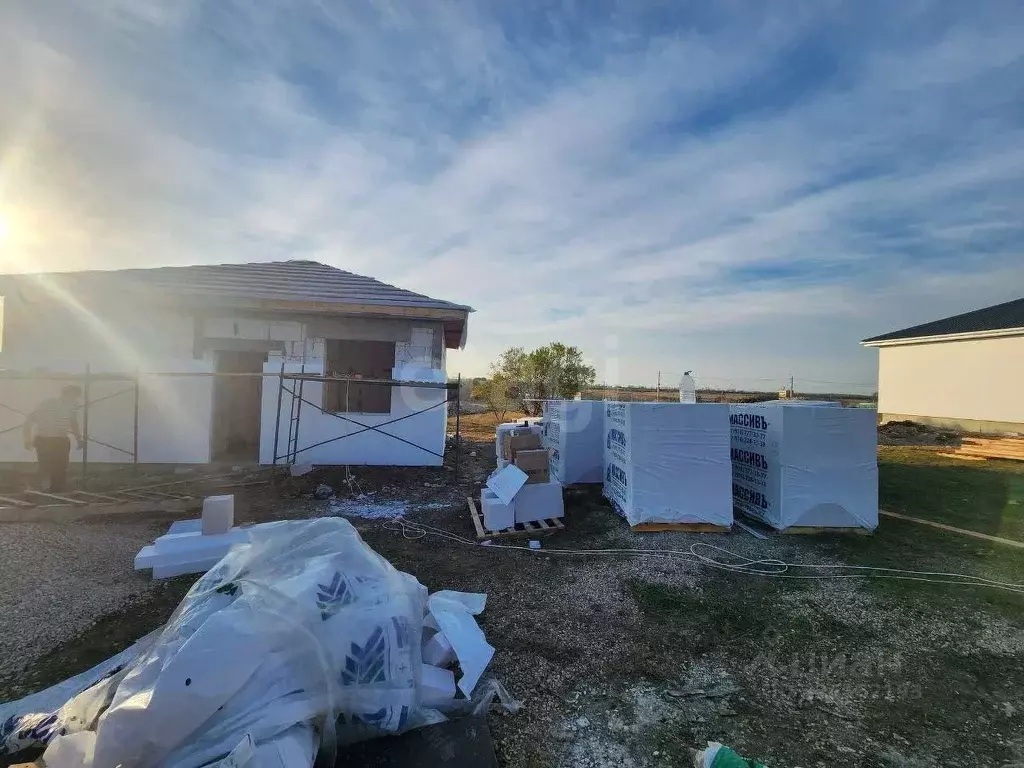 Дом в Крым, Симферопольский район, с. Трудовое  (75 м) - Фото 1