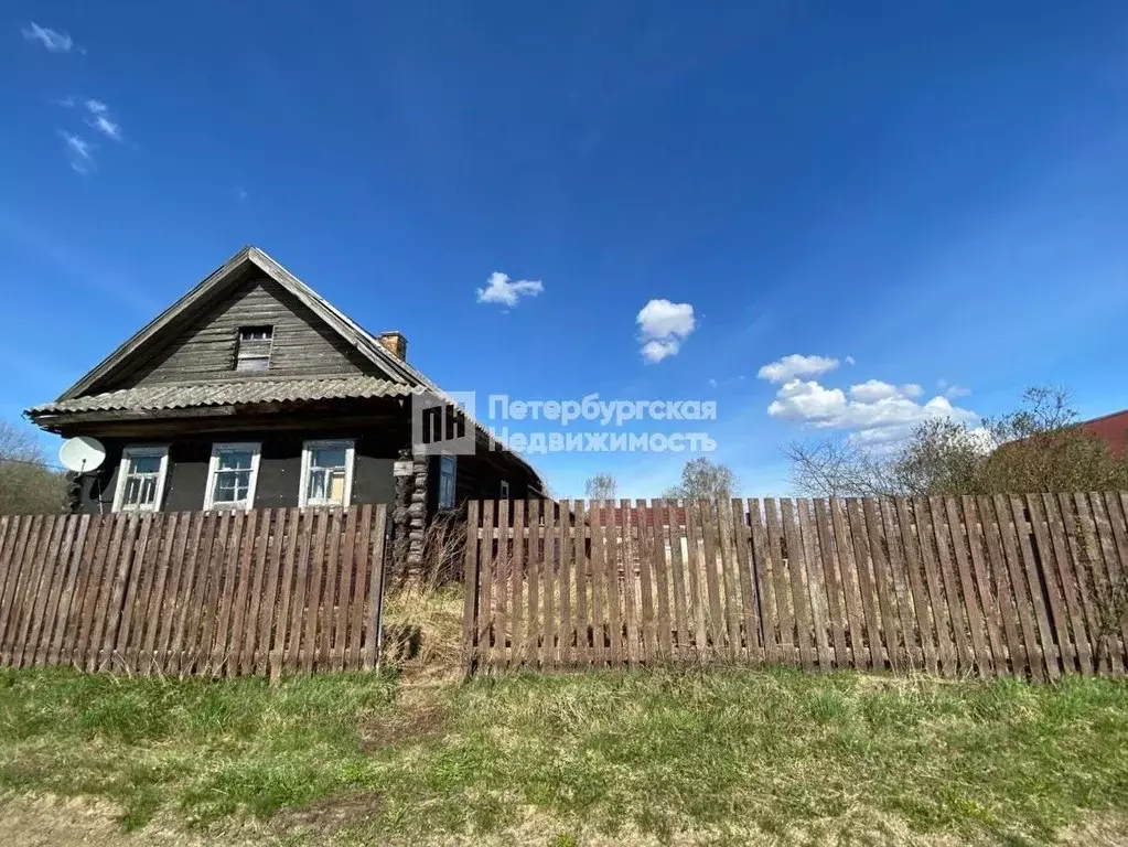 Дом в Ленинградская область, Лодейнопольский район, Доможировское ... - Фото 0