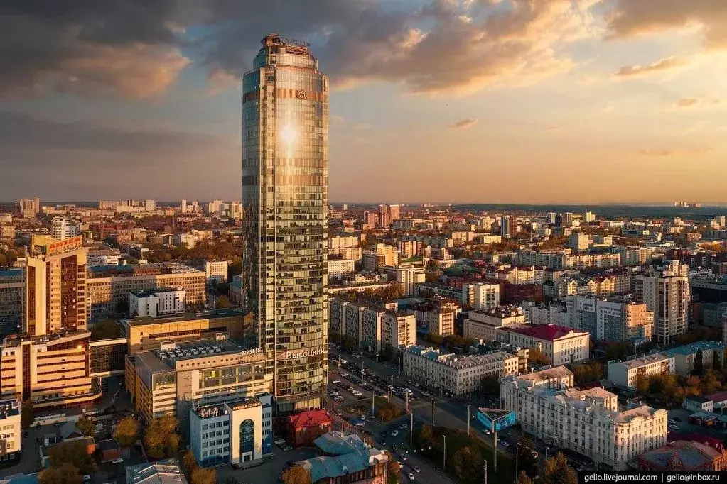 Офис в Свердловская область, Екатеринбург ул. Малышева, 51 (72 м) - Фото 0