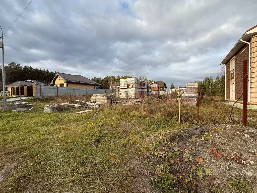 Участок в Свердловская область, Сысертский муниципальный округ, с. ... - Фото 2