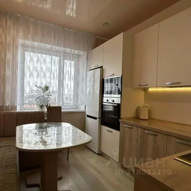 3-к кв. Ханты-Мансийский АО, Нижневартовск Пермская ул., 21 (70.1 м) - Фото 1