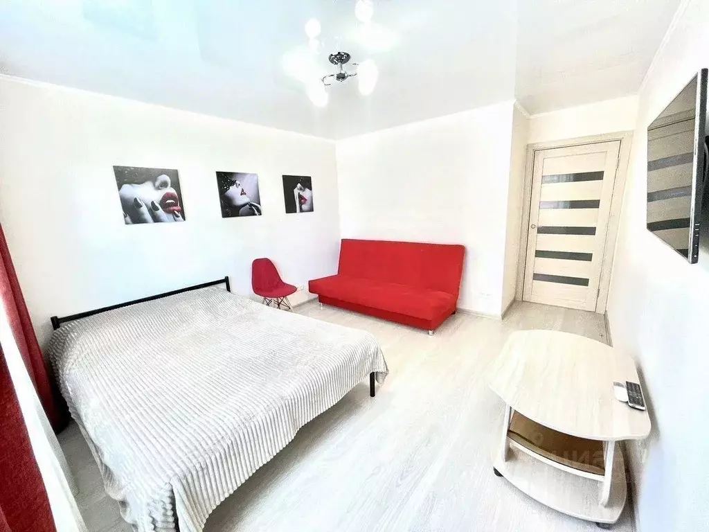 1-к кв. Тюменская область, Тюмень проезд Тихий, 4 (44.0 м) - Фото 1