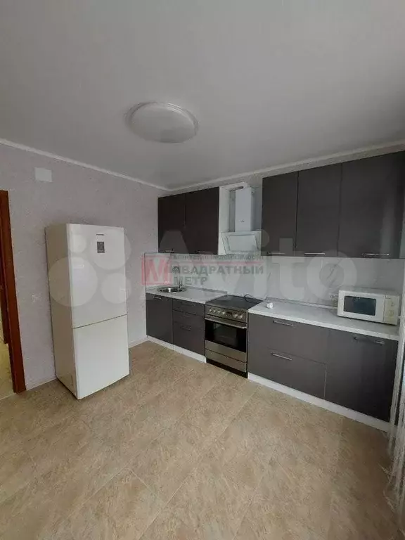 2-к. квартира, 62 м, 1/9 эт. - Фото 0