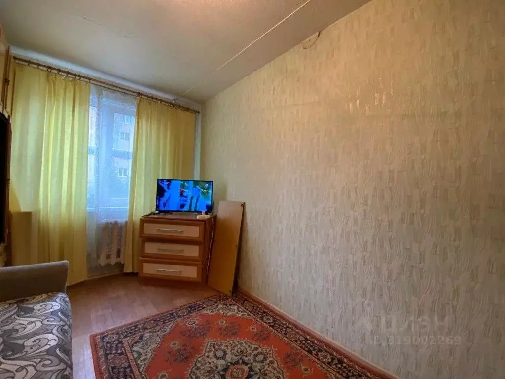 2-к кв. Орловская область, Орел Октябрьская ул., 41 (42.9 м) - Фото 0