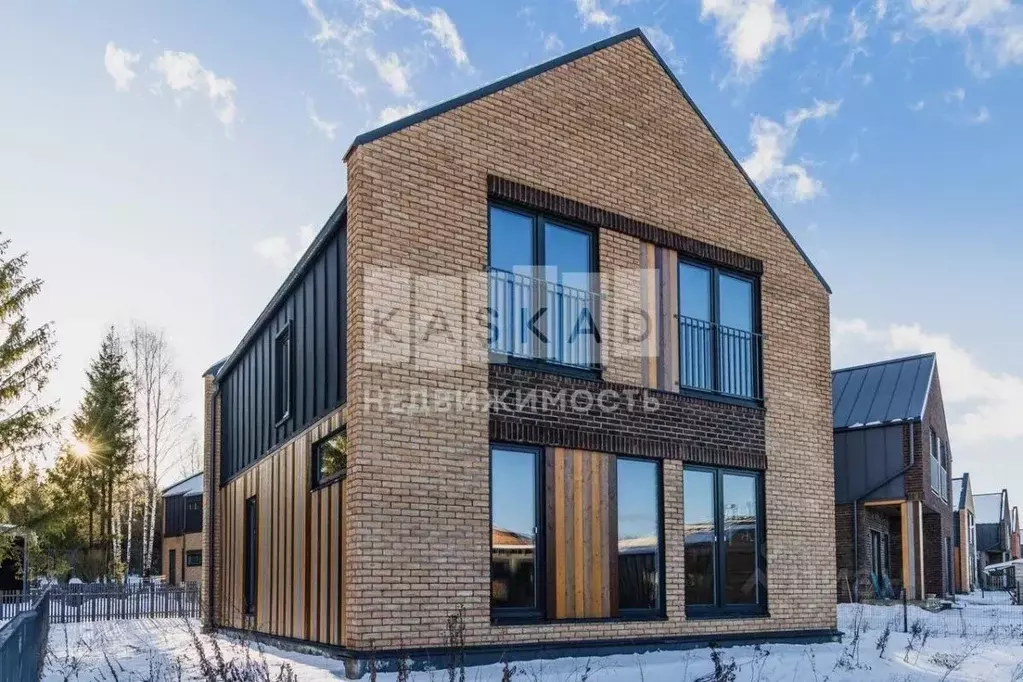 Коттедж в Московская область, Наро-Фоминский городской округ, д. ... - Фото 1