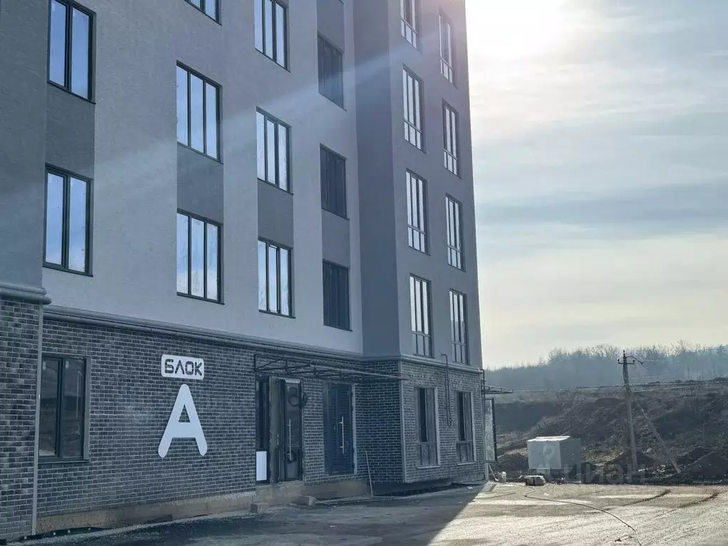 1-к кв. Кабардино-Балкария, Нальчик ул. Солнечная, 8к1 (42.0 м) - Фото 1