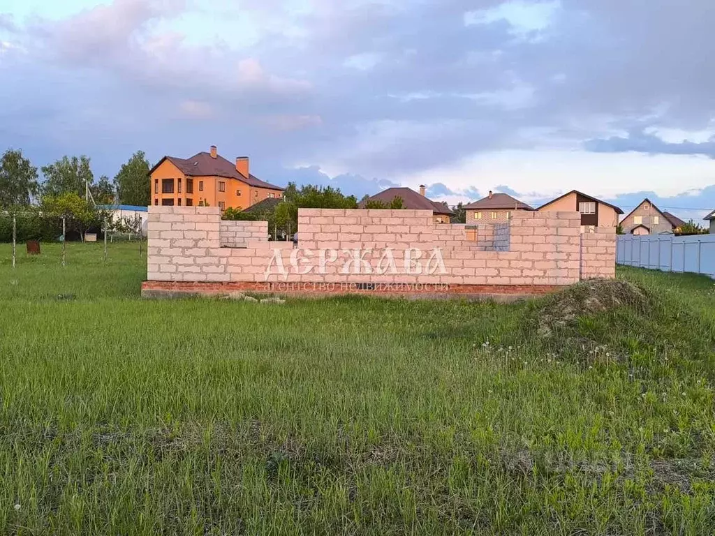 Участок в Белгородская область, Старый Оскол пер. Липовый (15.0 сот.) - Фото 0