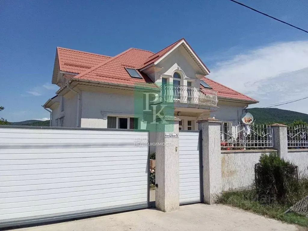 Дом в Севастополь с. Гончарное, ул. Концевая, 5 (220 м) - Фото 2