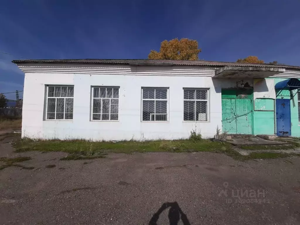 Помещение свободного назначения в Красноярский край, Уяр ул. ... - Фото 1