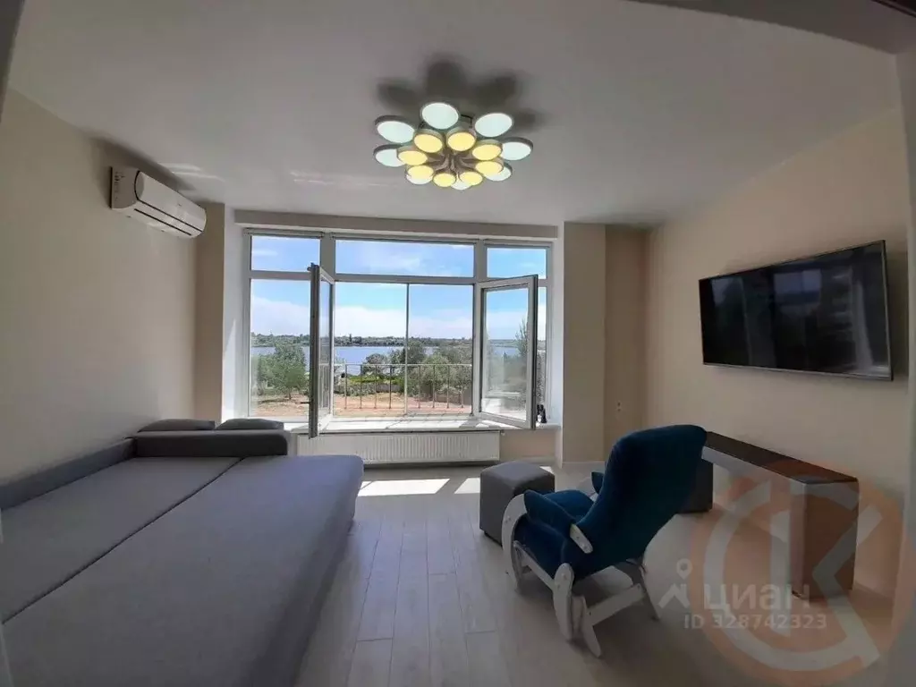 2-к кв. Крым, Саки ул. Санаторная, 25к1 (65.0 м) - Фото 1