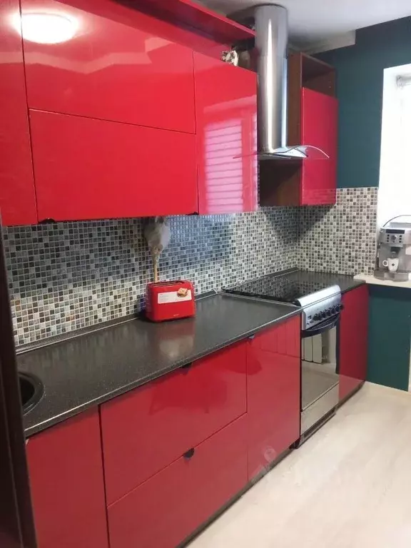 3-к кв. Омская область, Омск Заозерный мкр, просп. Менделеева, 17 ... - Фото 1