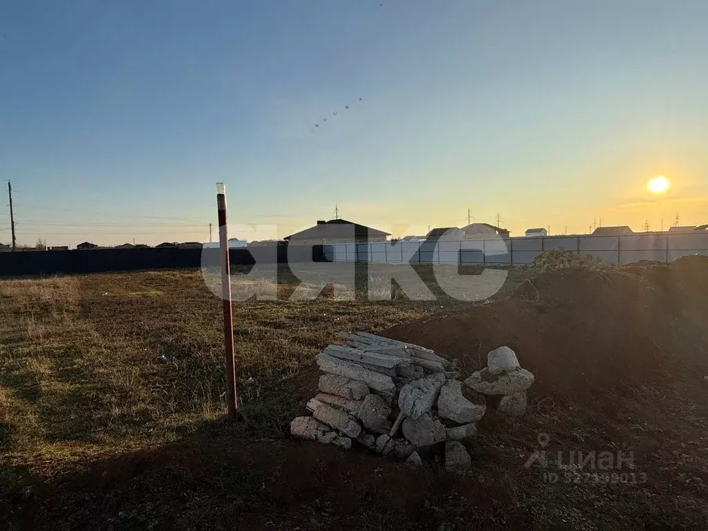 Участок в Крым, Сакский район, Лесновское с/пос, с. Владимировка ул. ... - Фото 2