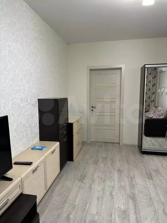 1-к. квартира, 42 м, 4/18 эт. - Фото 1