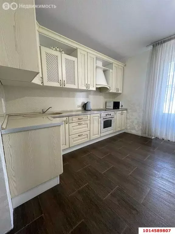 2-комнатная квартира: Краснодар, микрорайон Юбилейный, Платановый ... - Фото 0