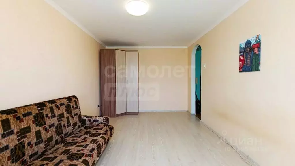 1-к кв. Оренбургская область, Оренбург Алтайская ул., 2/1 (29.9 м) - Фото 0