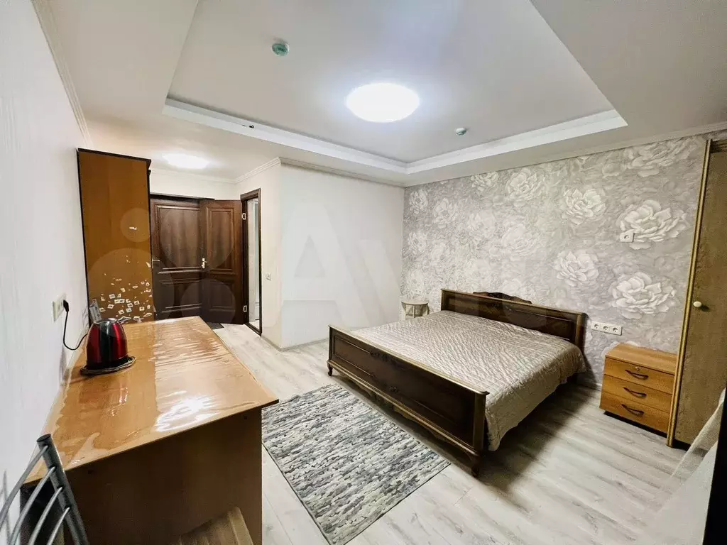 Апартаменты-студия, 30 м, 3/3 эт. - Фото 0